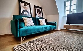 One Apartment'S⎢Neu+Zentral⎢Alberstplatz⎢Altbau